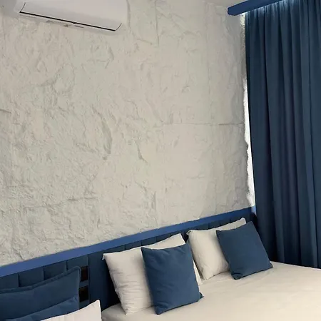 Blue Santorini Apartment Himare