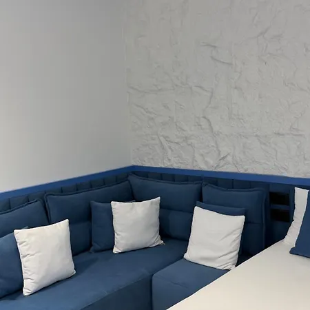 Blue Santorini Apartment