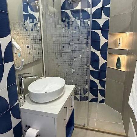 Blue Santorini Apartment *